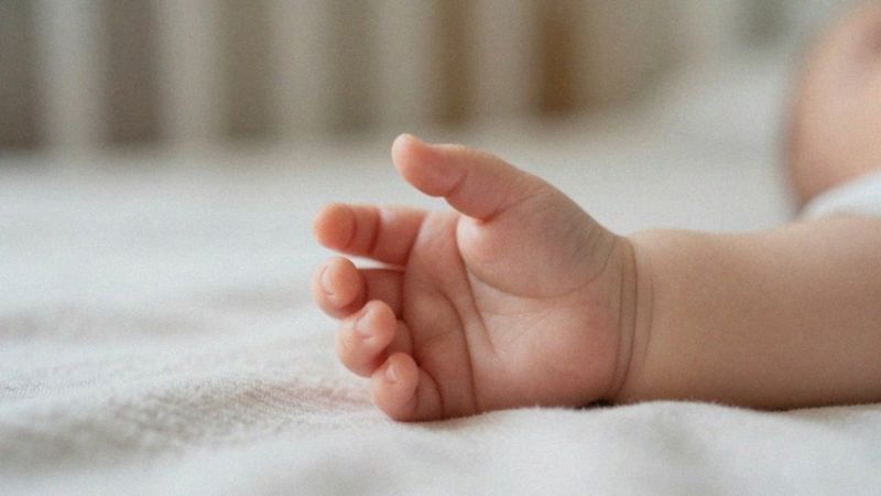 Jak masaż rozluźnia zaciśnięte piąstki?