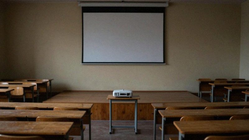 Czy metodologia eksperymentu stanfordzkiego spełniała naukowe normy?