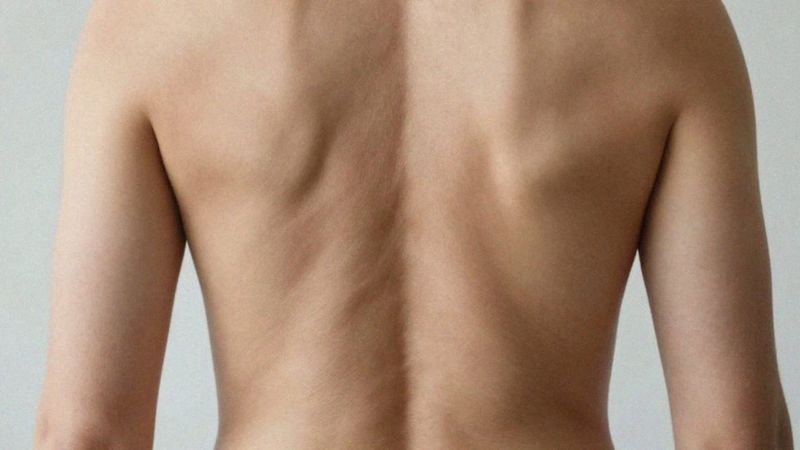 Jak nerwica prowadzi do napięcia mięśni?