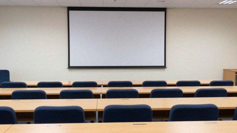Jakie wnioski ma Test Ascha dla psychologii społecznej?