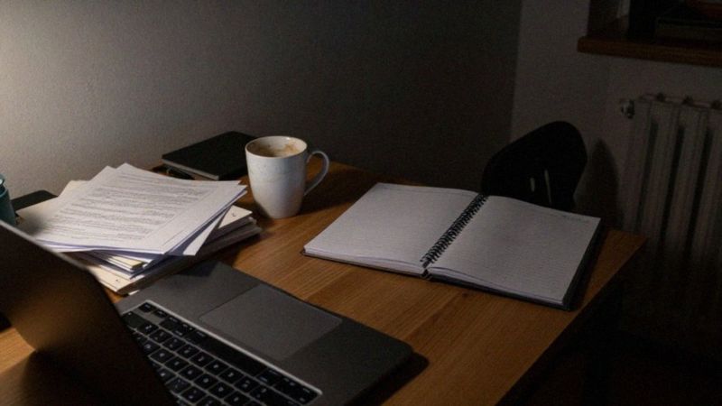 Jak praca i wysokie wymagania niszczą psychikę?