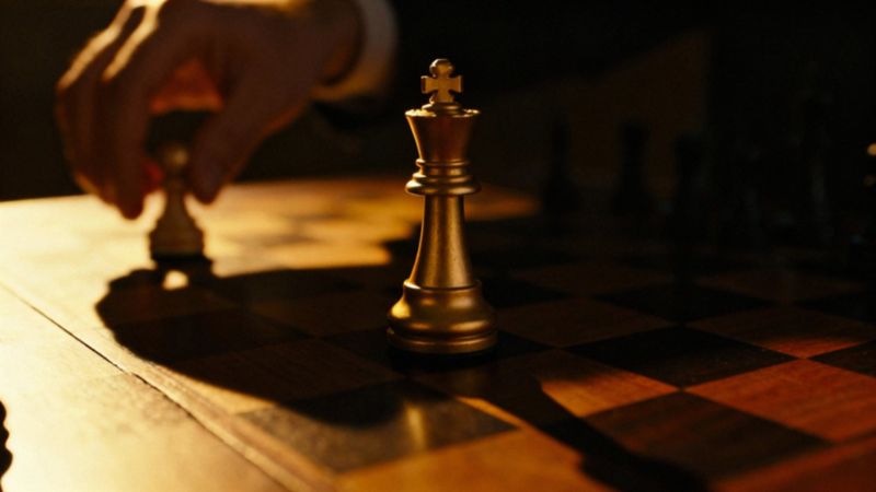 Zmanipulować kogoś? Techniki manipulacji i jak się bronić